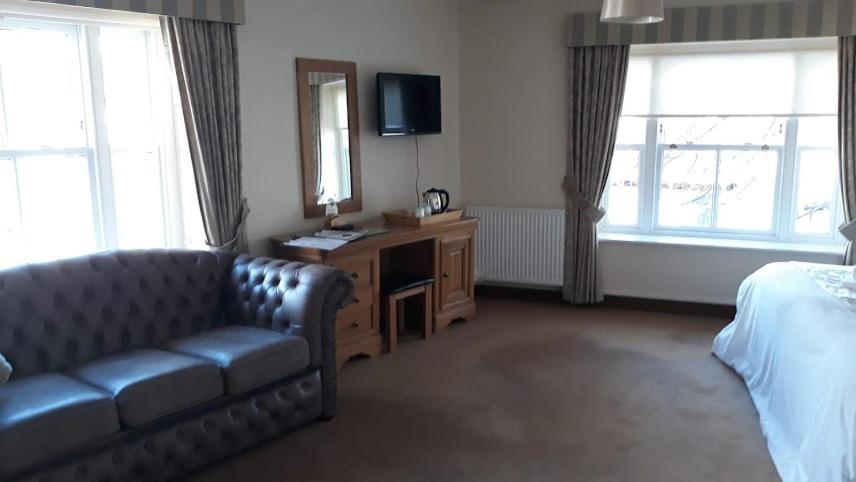 Cambrian Inn Tredegar Esterno foto